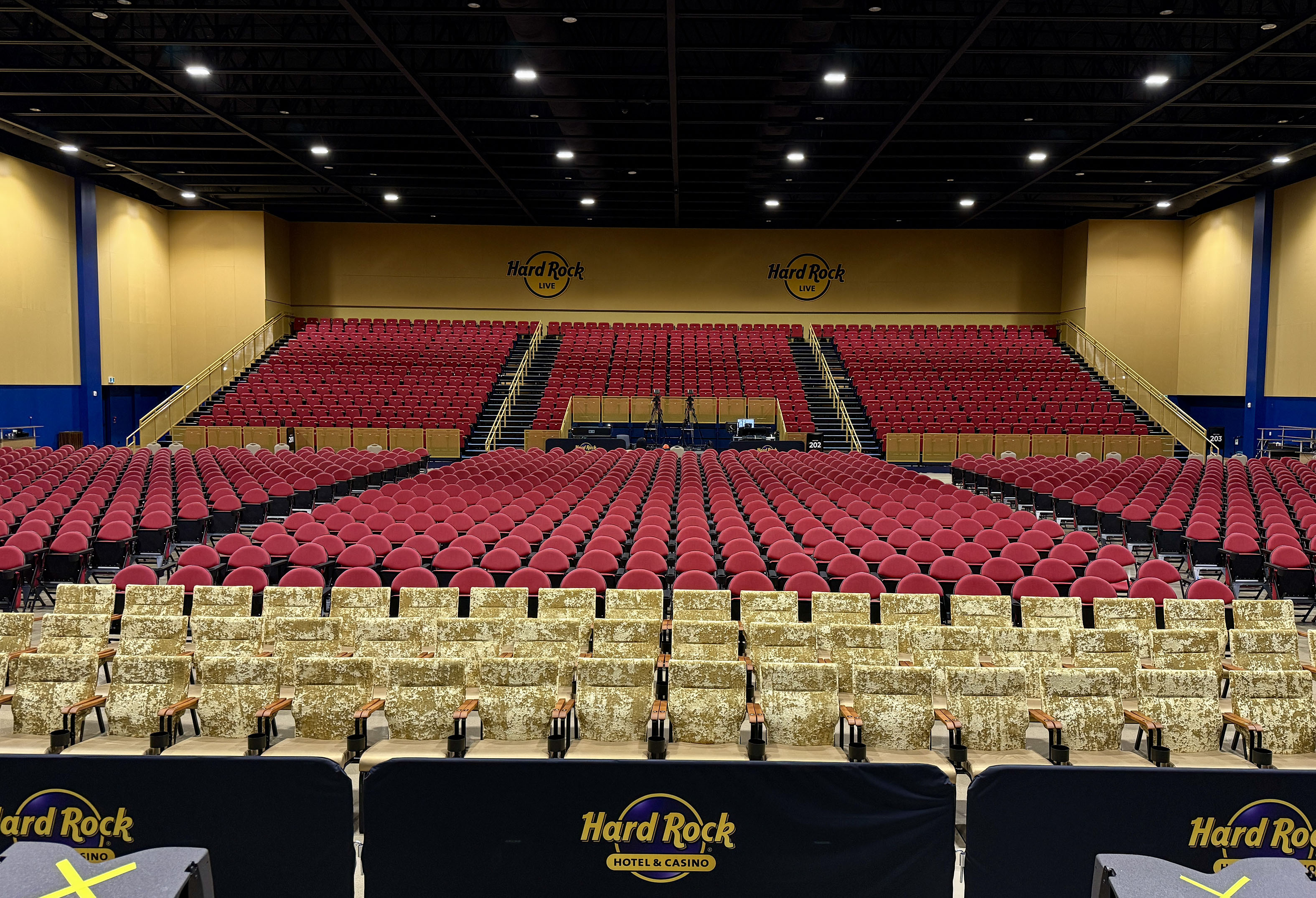 Hard Rock Live